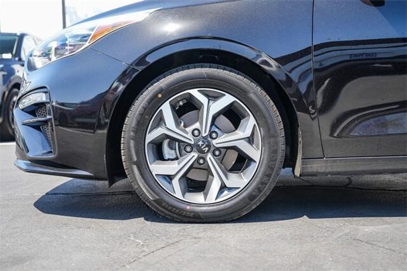 2021 Kia Forte LXSImage 11
