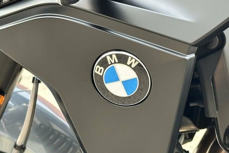 2023 BMW F 900 R