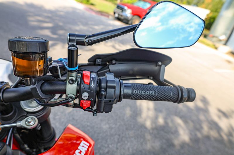 USED 2020 DUCATI HYPERMOTARD 950 SP Image 3