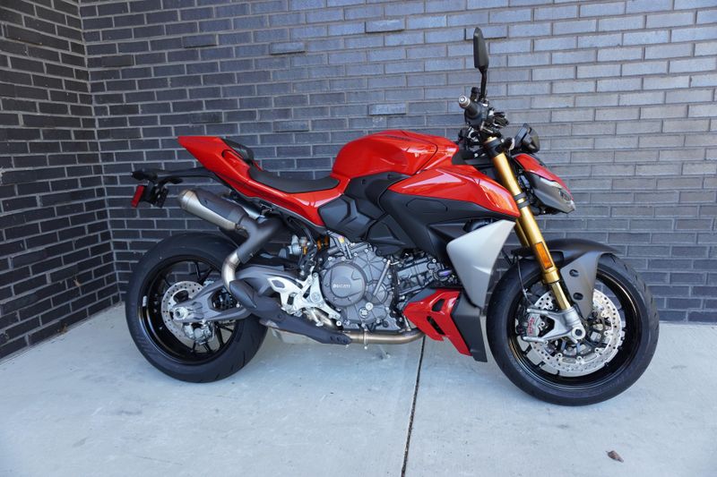 New 2026 Ducati STREETFIGHTER V2S 