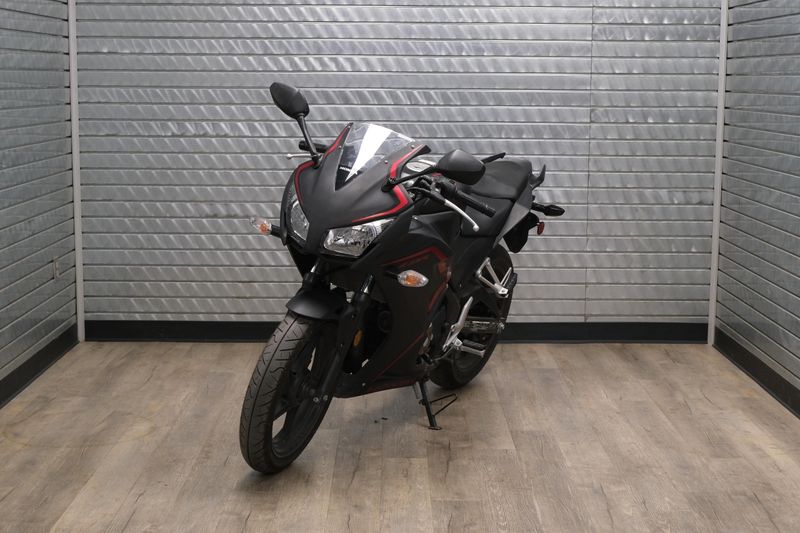 USED 2021 HONDA CBR300R Image 7