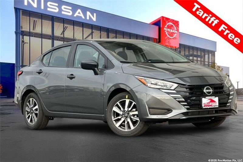 2025 Nissan Versa 1.6 SImage 1