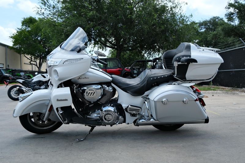 USED 2019 INDIAN MOTORCYCLE ROADMASTER Image 5