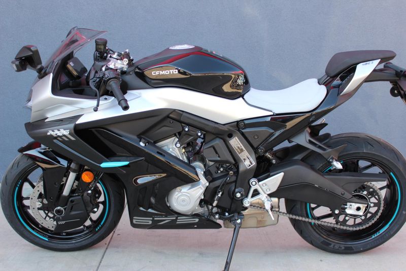 2025 CFMOTO 675SS Image 6