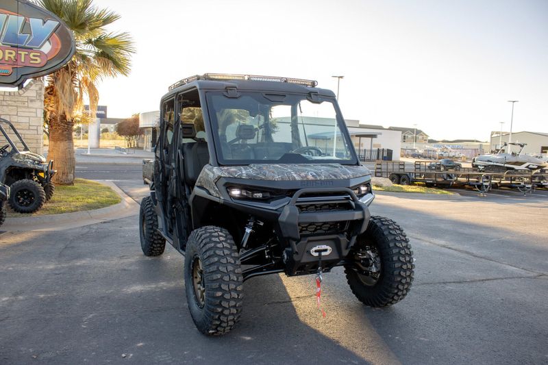 NEW 2026 CAN-AM DEFENDER MAX XT HD11 WITH 1025 INCH TOUCHSCREEN Image 1