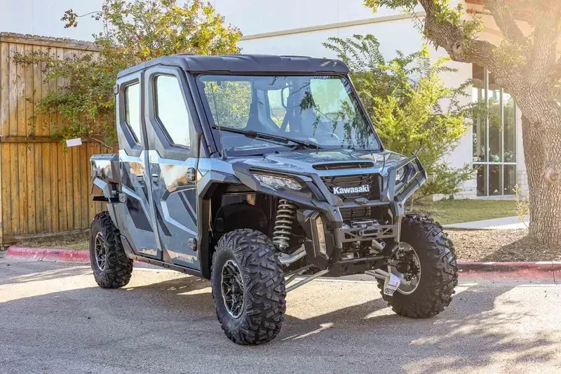 NEW 2025 KAWASAKI RIDGE XR CREW LIMITED METALLIC BLUISH GRAY Image 1