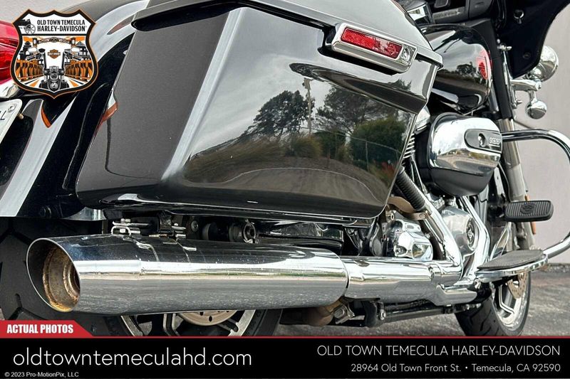 2019 Harley-Davidson Electra Glide in a Black exterior color. BMW Motorcycles of Temecula – Southern California (951) 506-6903 bmwmotorcyclesoftemecula.com 