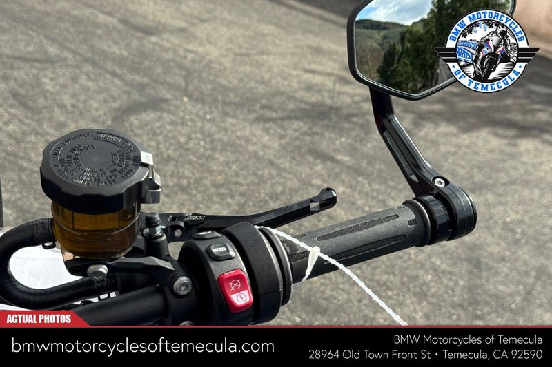 2026 BMW M 1000 XRImage 18