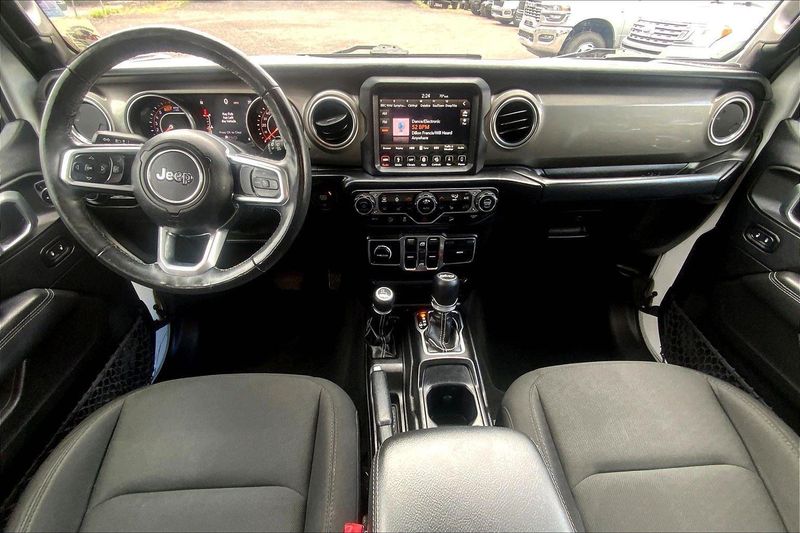 2019 Jeep Wrangler Unlimited Sahara photo 15