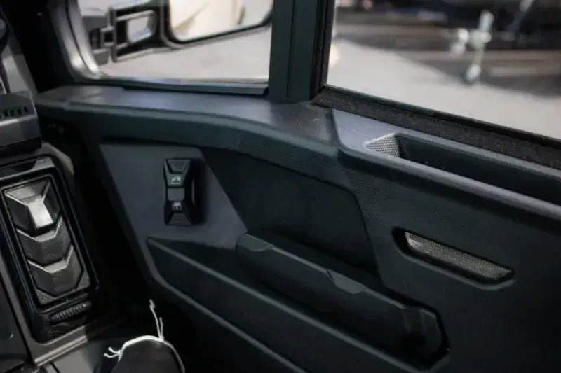 NEW 2026 CAN-AM DEFENDER MAX LIMITED CAB HD11 Image 29