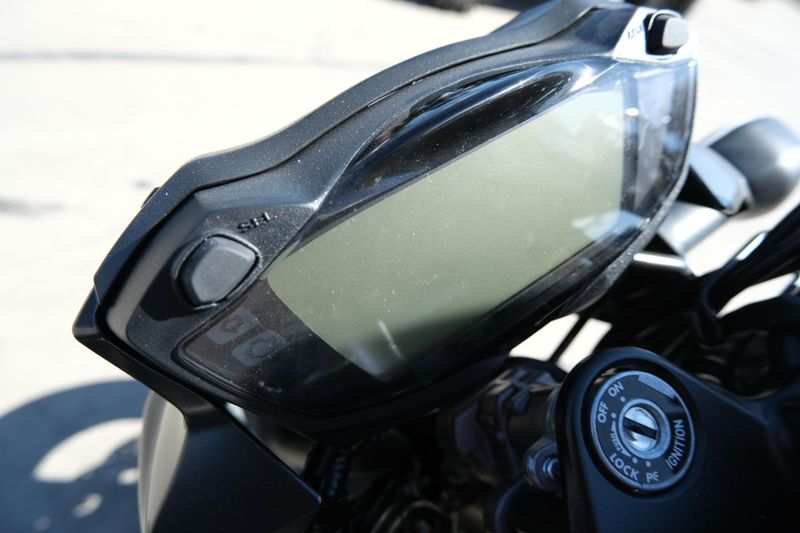 2024 Suzuki SV650 ABS GLASS SPARKLE BLACKImage 12