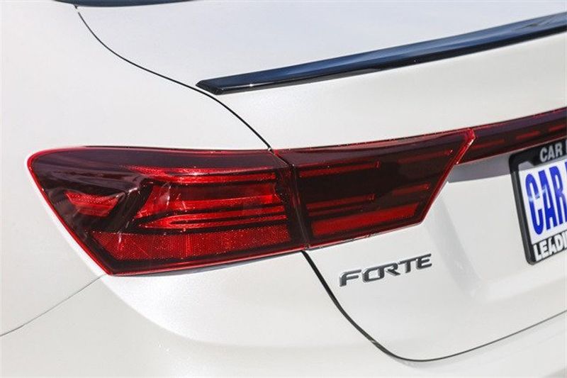 2024 Kia Forte GT-LineImage 18