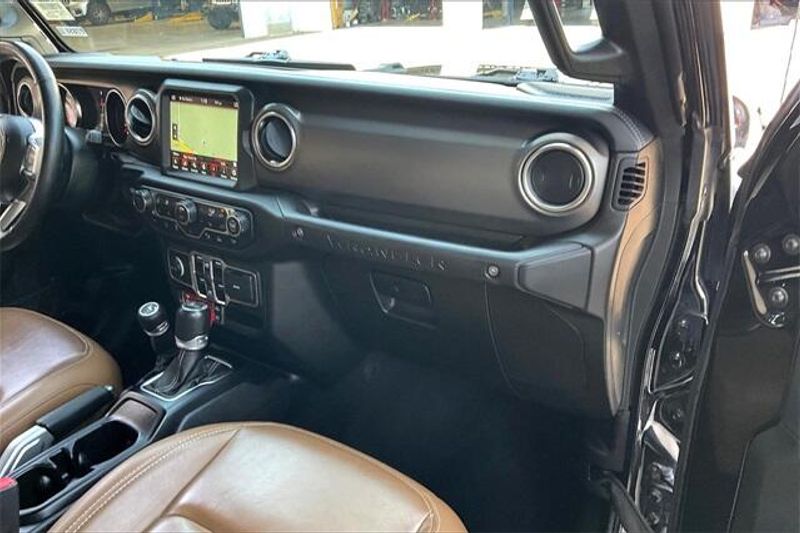 Used 2021 Jeep Wrangler Unlimited RubiconImage 16