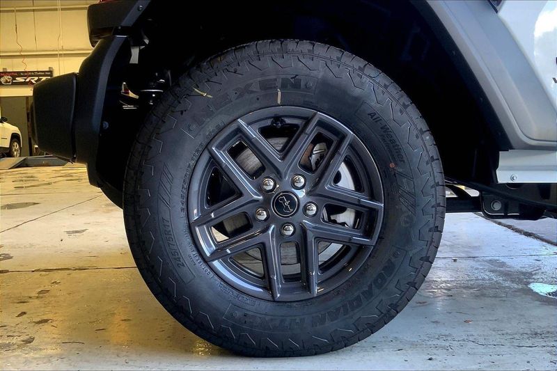 2025 Jeep Wrangler Unlimited Sport S photo 12