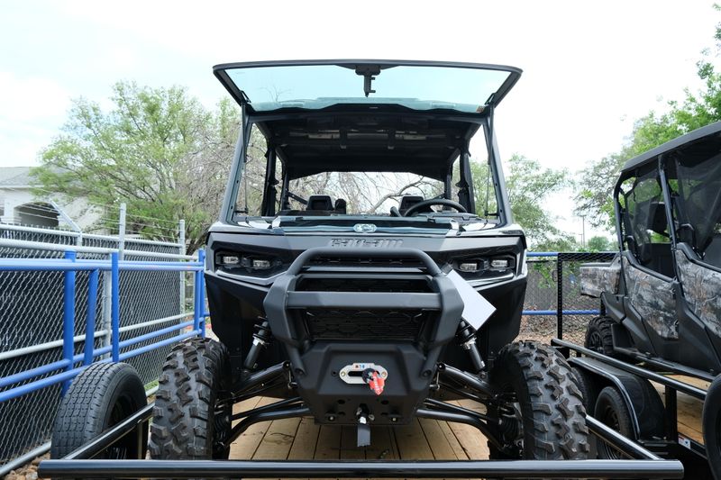 NEW 2026 CAN-AM DEFENDER MAX XT HD11 WITH 1025 INCH TOUCHSCREEN Image 3