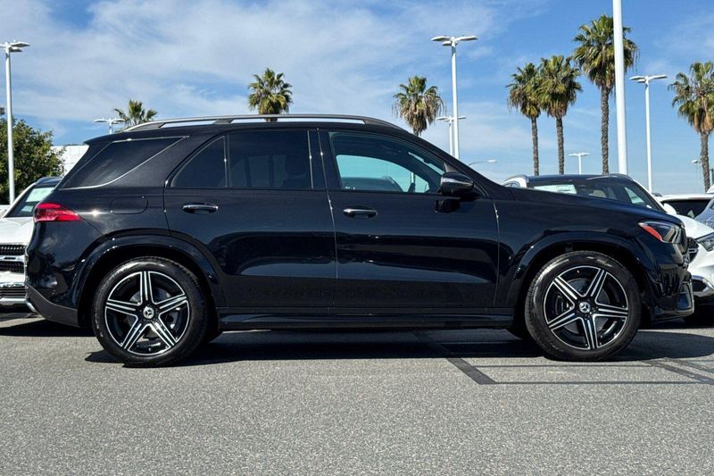 Used 2025 Mercedes-Benz GLE 450Image 3