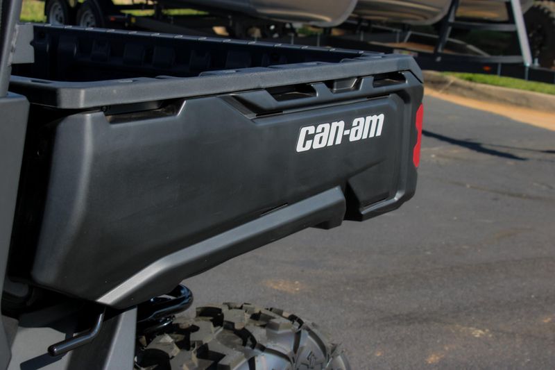 2025 Can-Am DEFENDER MAX DPS HD7 COMPASS GREEN Image 11