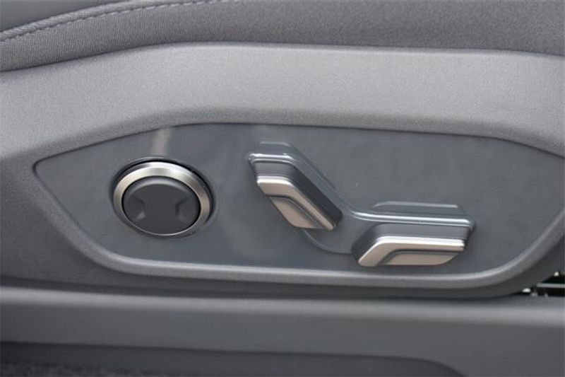 New 2026 Kia EV9 WindImage 12