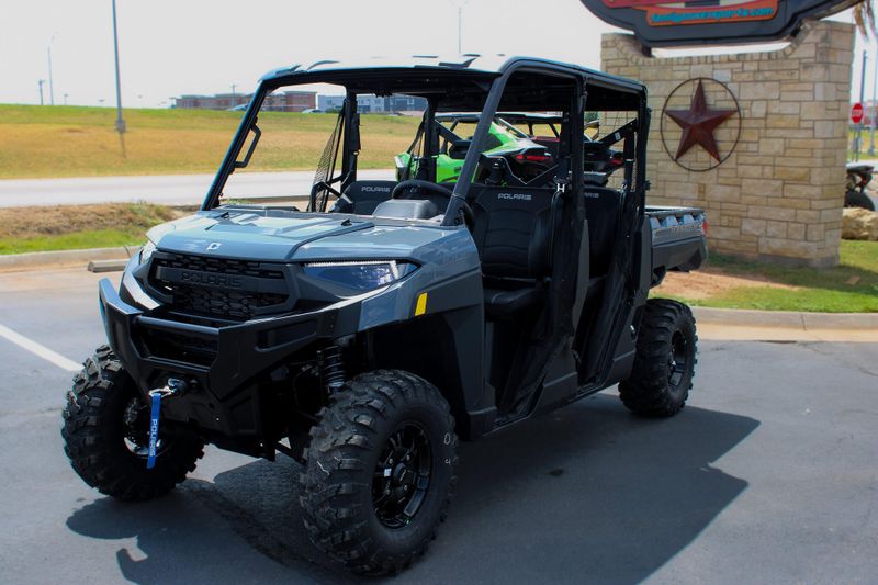 NEW 2026 POLARIS RANGER CREW XP 1000 PREMIUM  in a STEALTH GRAY exterior color. Family PowerSports (877) 886-1997 familypowersports.com 