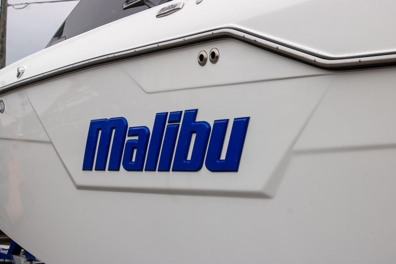 USED 2022 MALIBU M240 Image 7