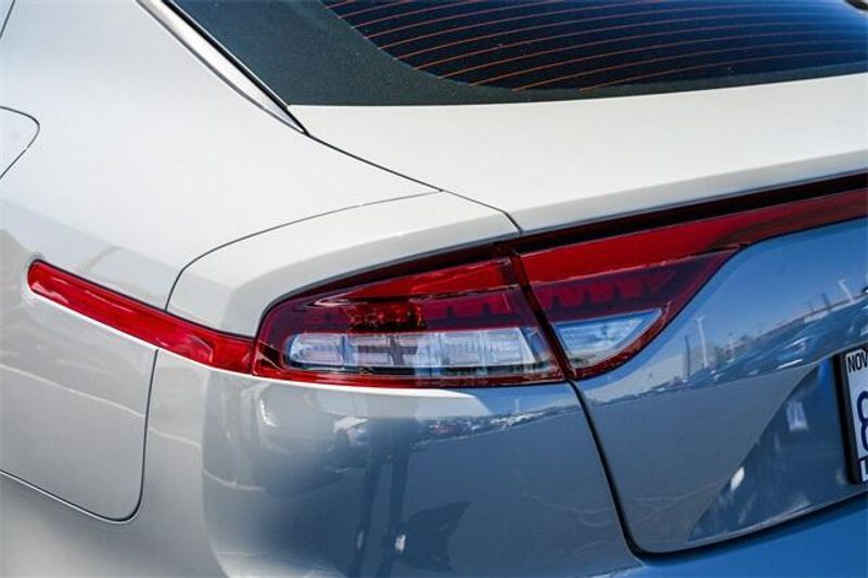 2022 Kia Stinger GT-LineImage 9