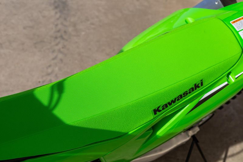 2025 Kawasaki KX250 LIME GREEN Image 7