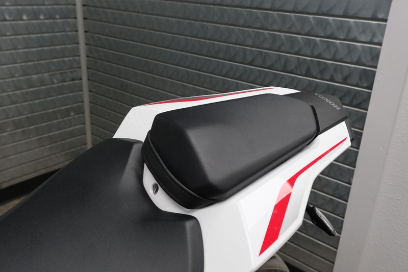 NEW 2026 HONDA CBR1000R Image 16