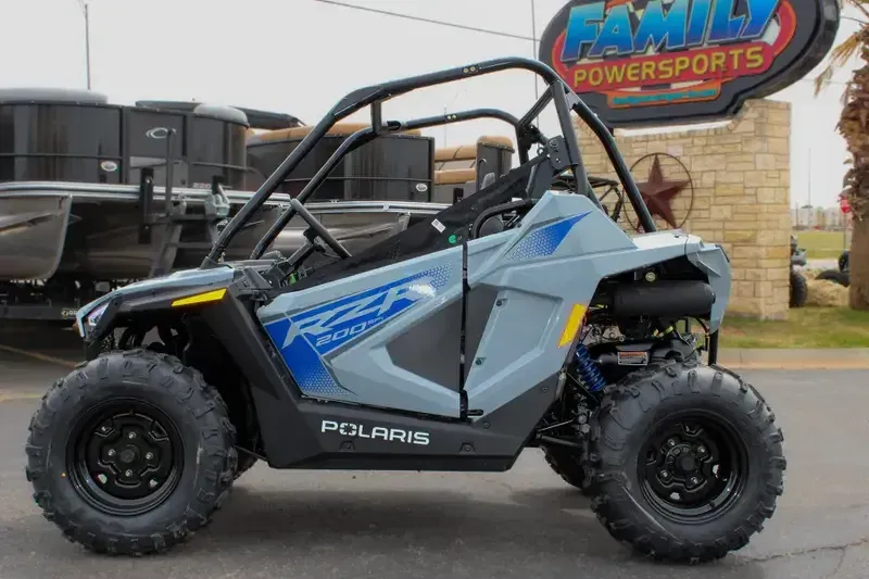 2025 Polaris PHOENIX 200 STORM GRAY Image 2