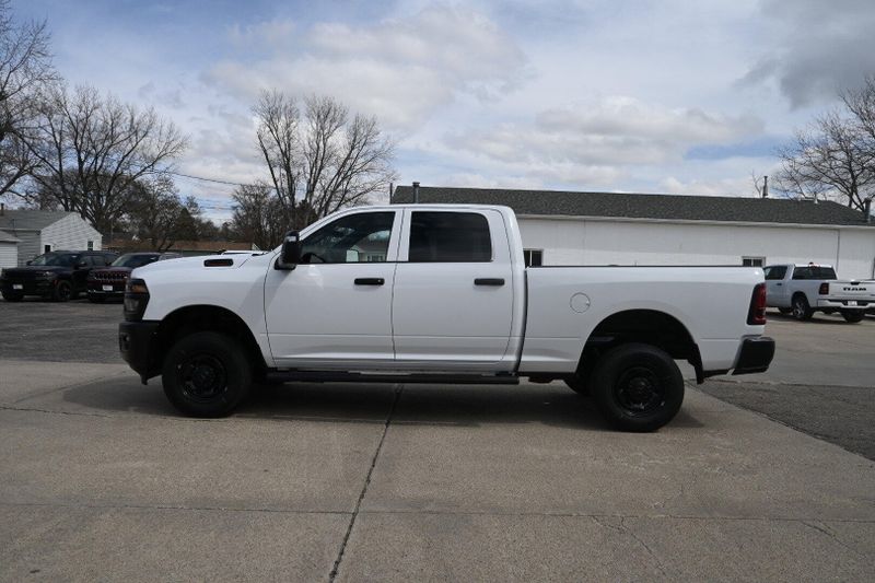 2025 RAM 2500 TradesmanImage 5