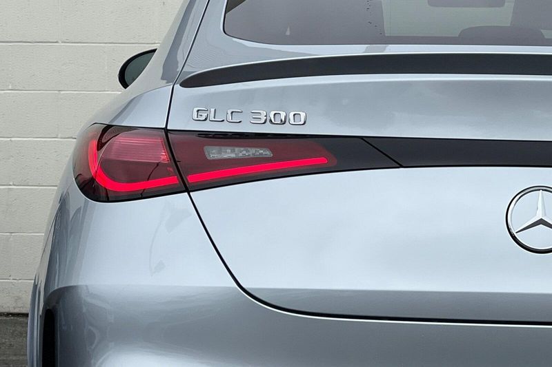 2025 Mercedes-Benz GLC-Class GLCGLC 300 CoupeImage 7