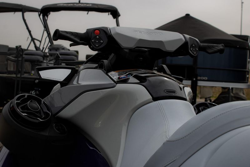 2025 SEADOO GTI SE 170 WITH SOUND SYSTEM IDF MIDNIGHT PURPLE Image 8