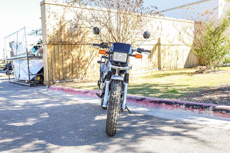 USED 2022 YAMAHA TW200 Image 9