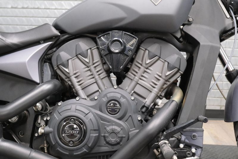 USED 2017 VICTORY OCTANE Image 12