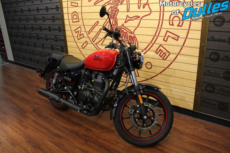 Used 2022 Royal Enfield Meteor 350 Image 2