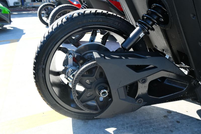 NEW 2025 POLARIS SLINGSHOT S AUTODRIVE  in a SLINGSHOT RED exterior color. Family PowerSports (877) 886-1997 familypowersports.com 