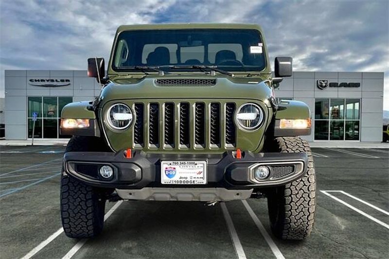 2022 Jeep Gladiator MojaveImage 2