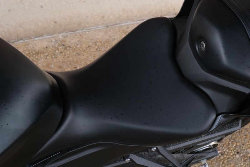 2025 Yamaha YZFR3 ABS MATTE STEALTH BLACK Image 14