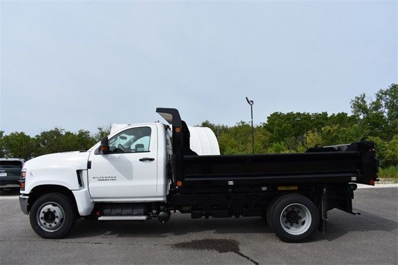 2024 Chevrolet Silverado 4500HD Work TruckImage 6