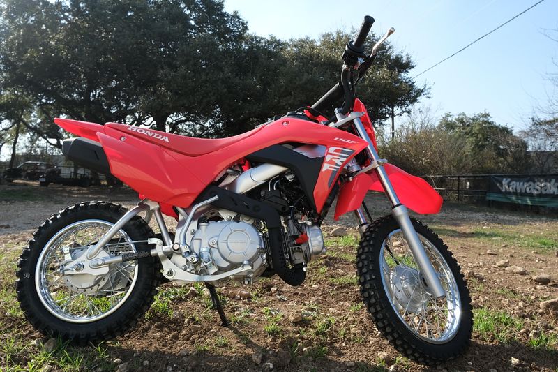 2025 Honda CRF 110F REDImage 6