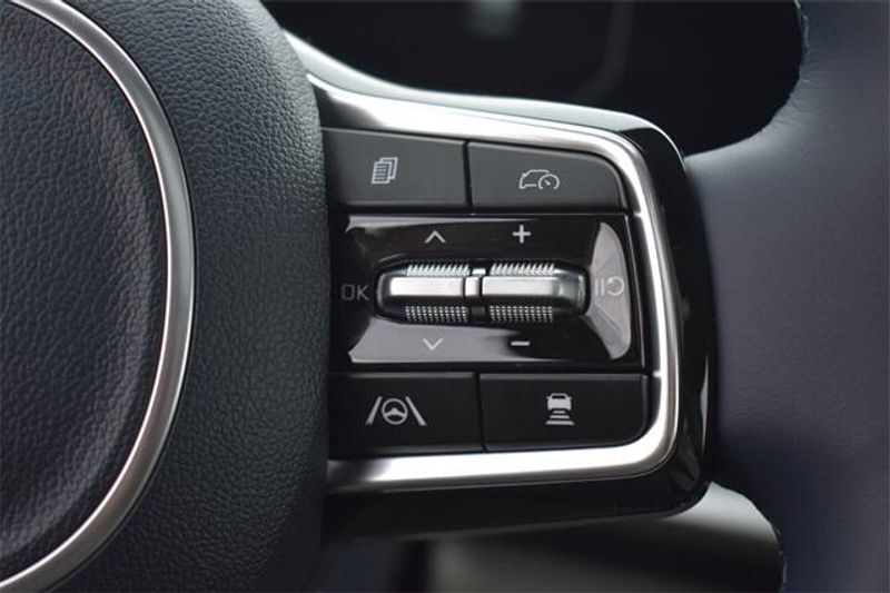 2025 Kia Carnival SX PrestigeImage 30