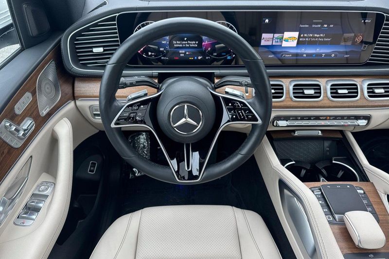 Used 2025 Mercedes-Benz GLS 450Image 16