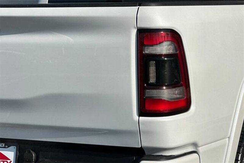 2022 RAM 1500 LaramieImage 25