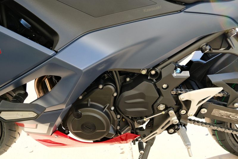 NEW 2026 KAWASAKI NINJA 500 SE ABS Image 10