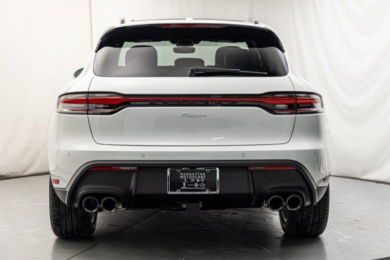 2024 Porsche Macan Image 4