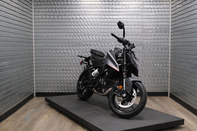 NEW 2026 KTM 250 DUKE Image 1