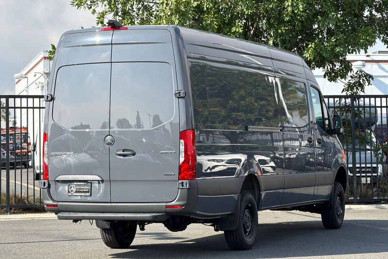 New 2026 Mercedes-Benz Sprinter 2500 Cargo 170 WBImage 4