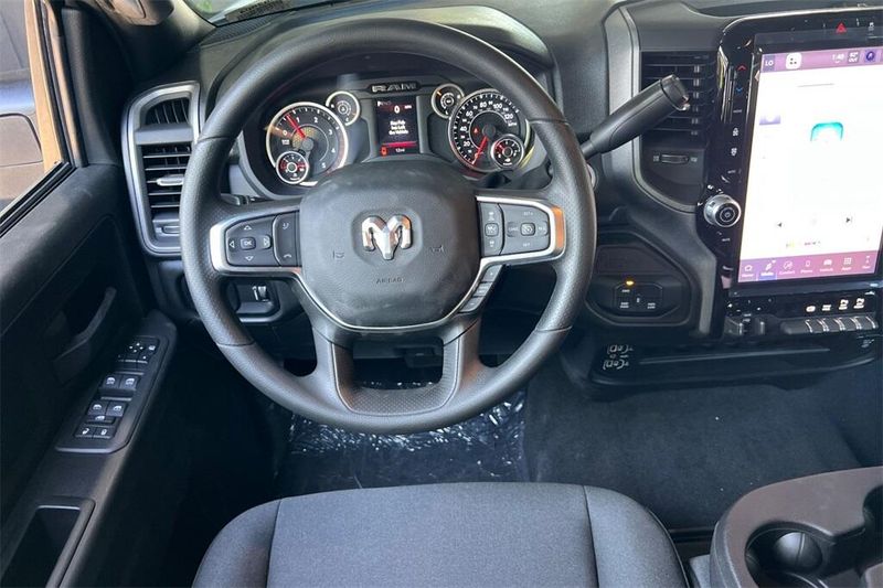 2025 Ram 2500 Tradesman photo 11