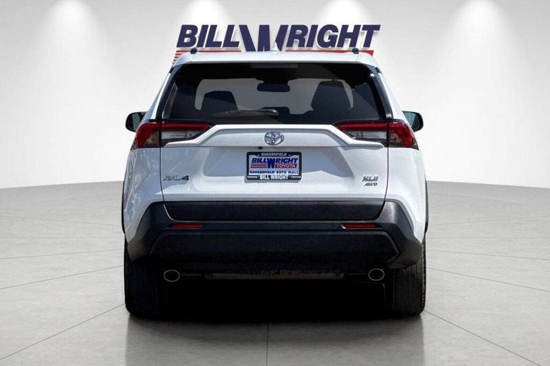 Used 2025 Toyota RAV4 XLEImage 4