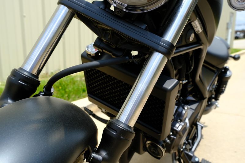 2025 Honda REBEL 300 MATTE BLACK METALLIC Image 19