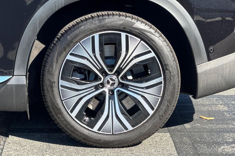 Used 2023 Mercedes-Benz EQE 350+ SUVImage 35